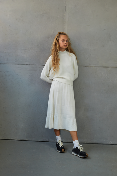 חצאית סריג פליסה