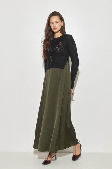 שמלת סאטן עם סריג ורקמה OLIVE