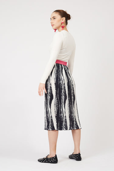 חצאית עם גומי