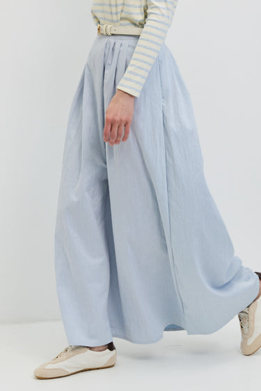 חצאית קפלים מתרחבת LIGHT DENIM