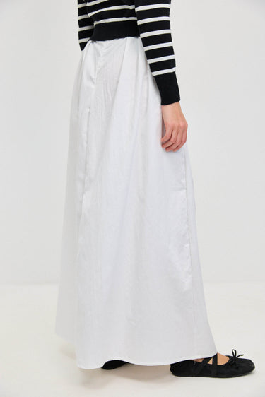 חצאית קפלים מתרחבת WHITE