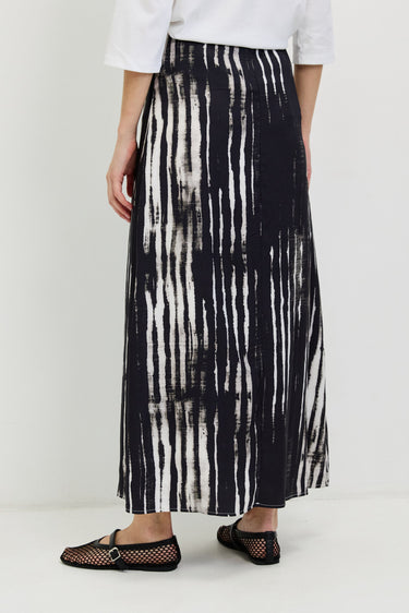 חצאית גזרת A טאי דאי BLACK