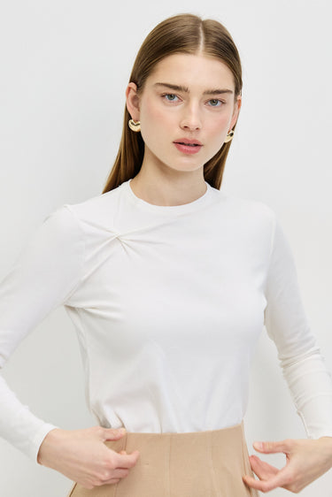 חולצת בייסיק עם טוויסט WHITE