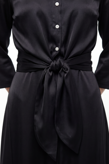 טופ קשירה קרופ סאטן BLACK