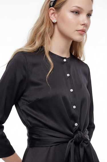 טופ קשירה קרופ סאטן BLACK