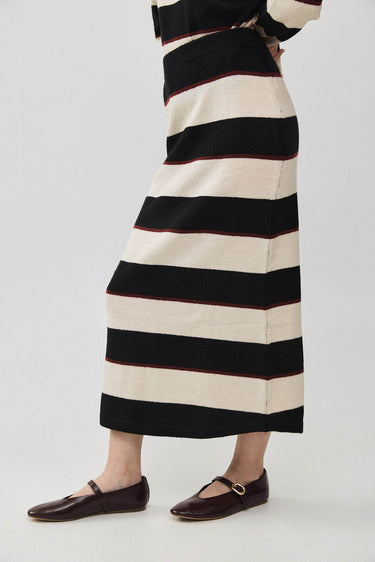 חצאית סריג פסים BURGUNDY