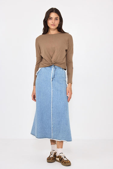 חצאית ג'ינס עם פרנזים