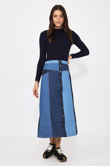 חצאית ג'ינס עם כפתרה